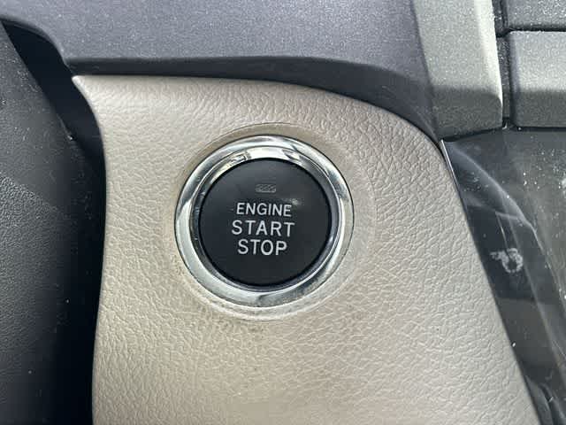 Thumbnail: 2018 Toyota Sienna - 11