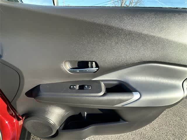 Thumbnail: 2023 Nissan Kicks - 21