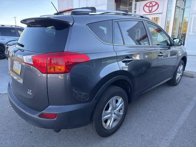Thumbnail: 2015 Toyota RAV4 - 3