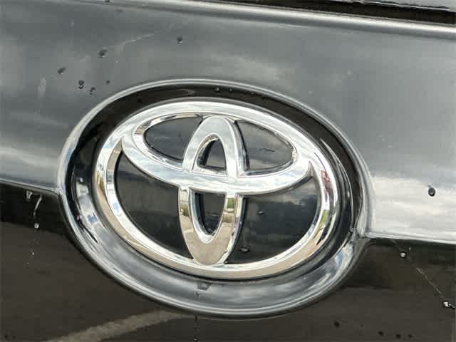 Thumbnail: 2013 Toyota Sienna - 17