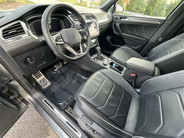 Thumbnail: 2022 Volkswagen Tiguan - 16