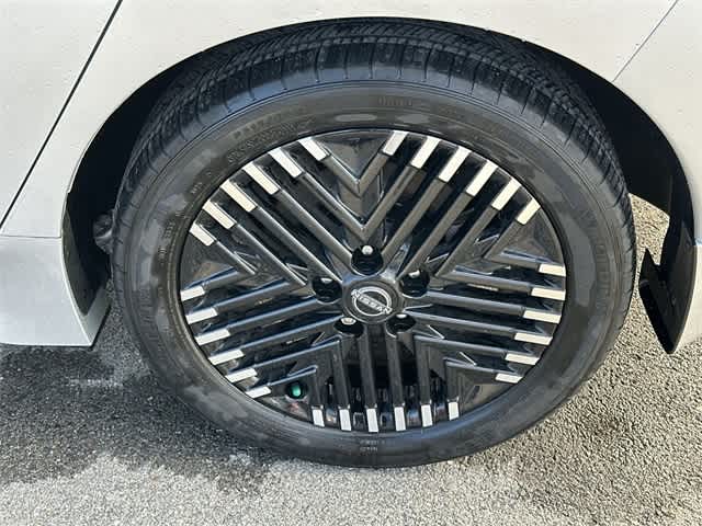 Thumbnail: 2023 Nissan Leaf - 5