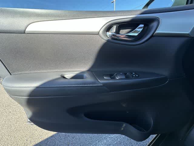 Thumbnail: 2018 Nissan Sentra - 14