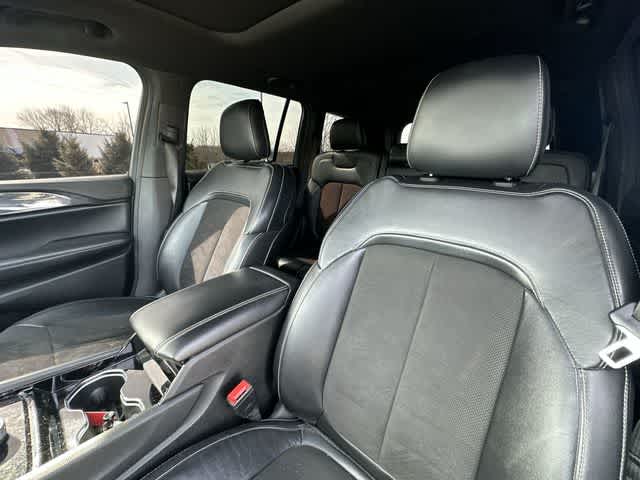 Thumbnail: 2022 Jeep Grand Cherokee - 17