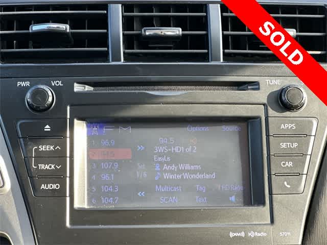 Thumbnail: 2013 Toyota Prius v - 10