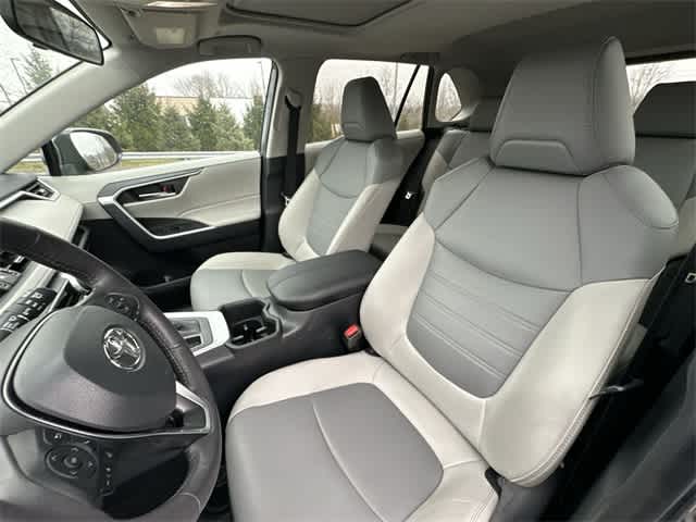 Thumbnail: 2024 Toyota RAV4 - 16