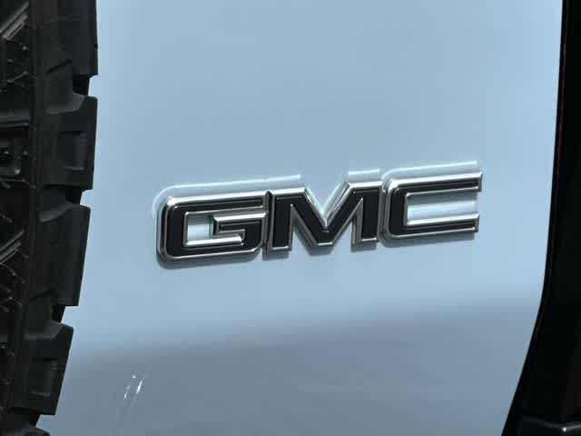 Thumbnail: 2024 GMC Hummer EV - 28
