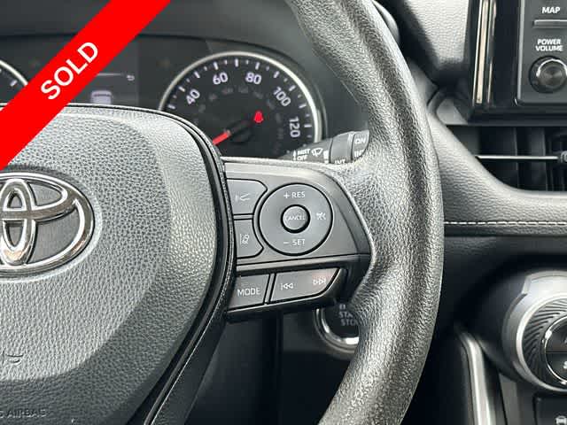 Thumbnail: 2021 Toyota RAV4 - 9