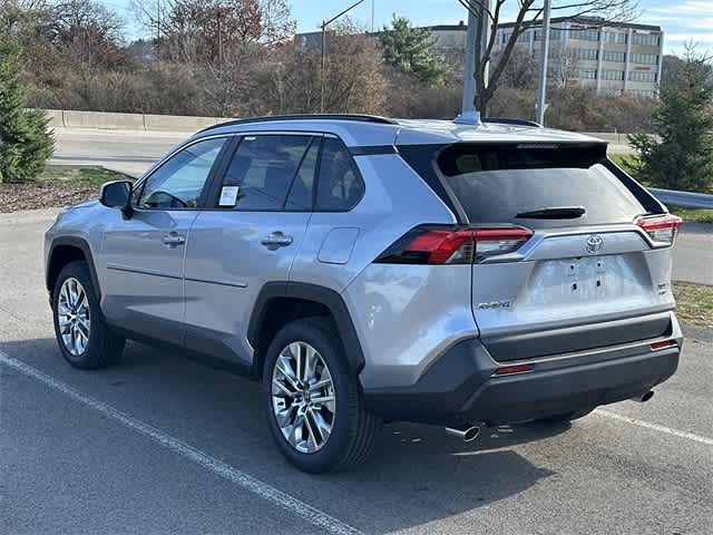 Thumbnail: 2025 Toyota RAV4 - 32