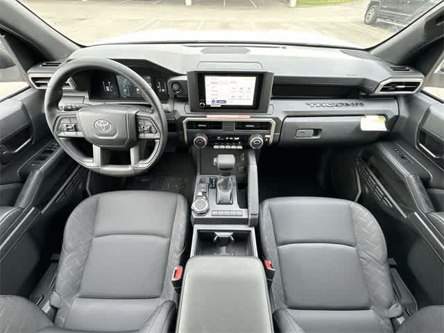 2024 Toyota Tacoma SR 18
