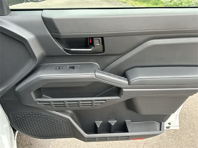 2024 Toyota Tacoma SR 21