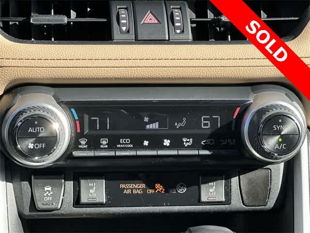 Thumbnail: 2021 Toyota RAV4 - 15