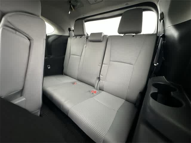 Thumbnail: 2023 Toyota Highlander - 18