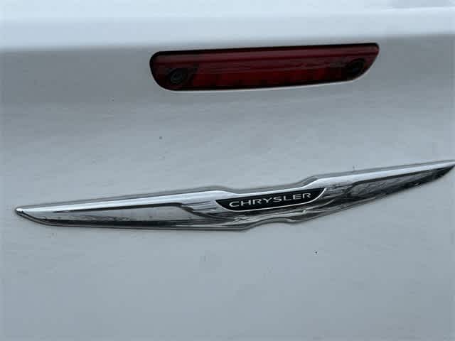 Thumbnail: 2016 Chrysler 300 - 19