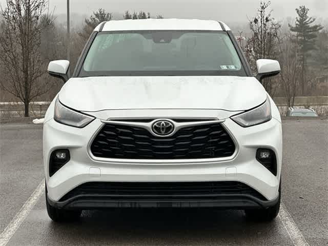 Thumbnail: 2023 Toyota Highlander - 30