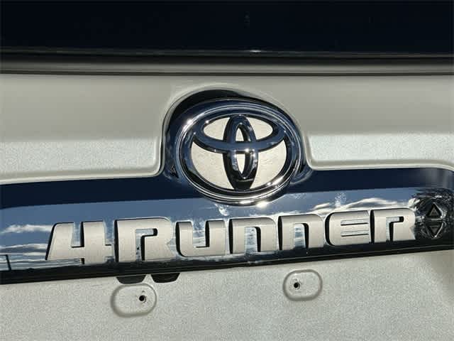 Thumbnail: 2022 Toyota 4Runner - 28