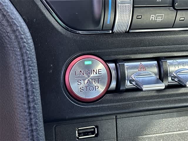 Thumbnail: 2022 Ford Mustang - 10