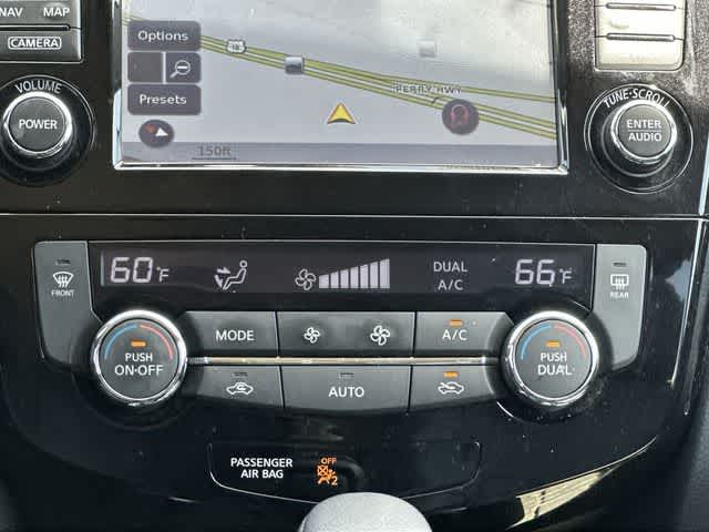 Thumbnail: 2016 Nissan Rogue - 14