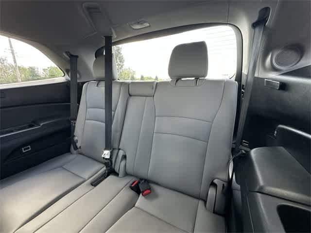 Thumbnail: 2018 Honda Pilot - 27