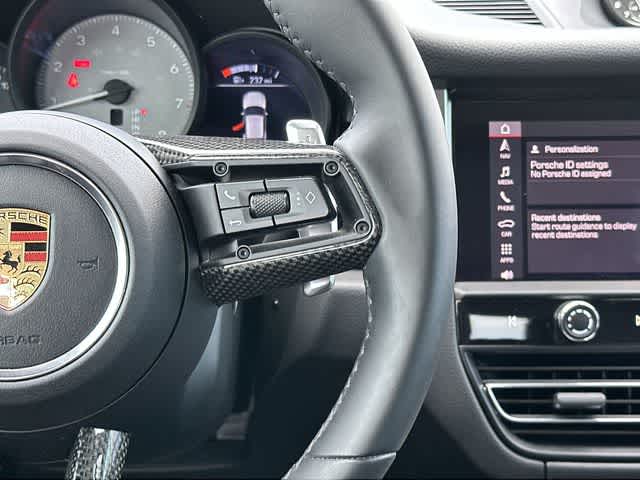Thumbnail: 2024 Porsche Macan - 10