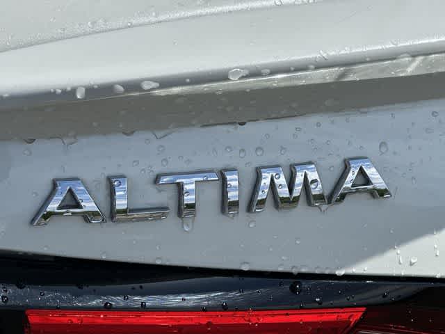 Thumbnail: 2019 Nissan Altima - 19