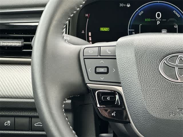 Thumbnail: 2025 Toyota Camry - 8