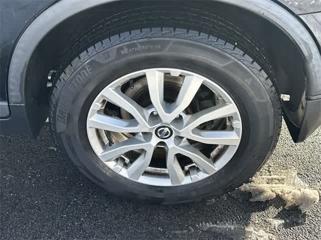 Thumbnail: 2017 Nissan Rogue - 5