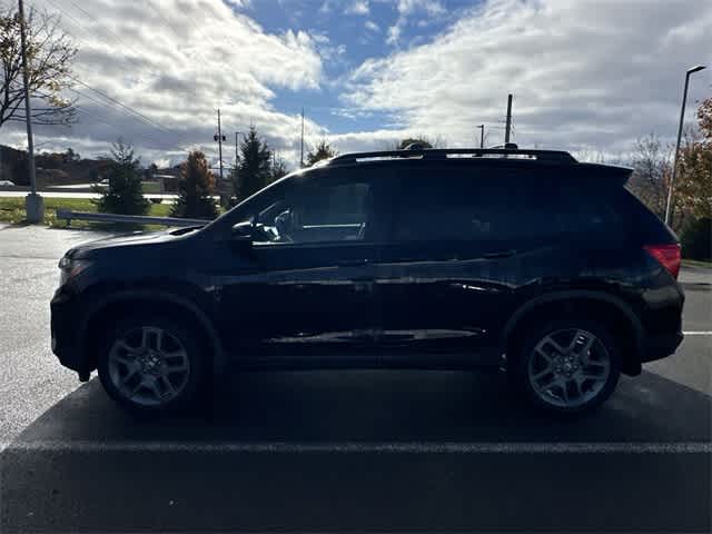 Thumbnail: 2023 Honda Passport - 2