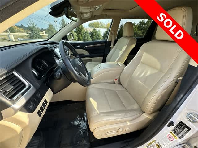 Thumbnail: 2018 Toyota Highlander - 18
