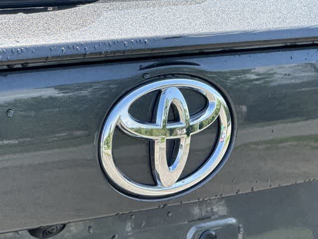 Thumbnail: 2022 Toyota RAV4 - 16