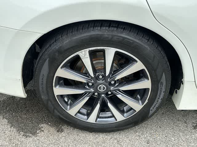 Thumbnail: 2016 Nissan Altima - 5