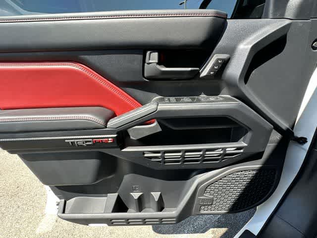 Thumbnail: 2025 Toyota 4Runner - 18