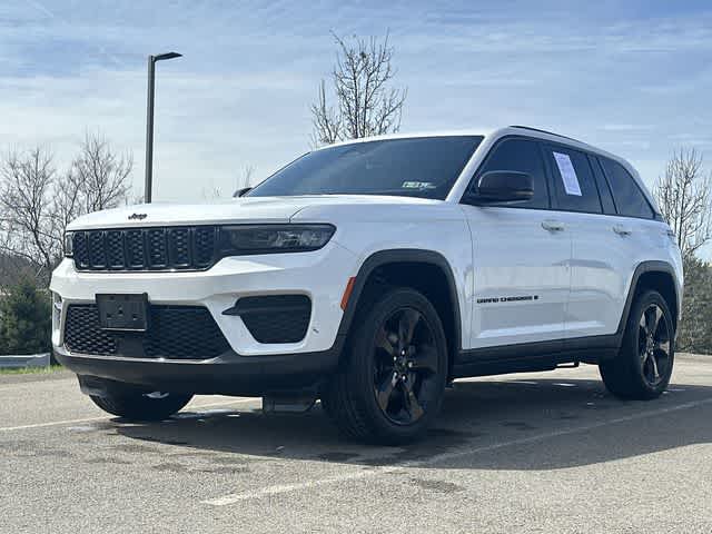 Thumbnail: 2022 Jeep Grand Cherokee - 21
