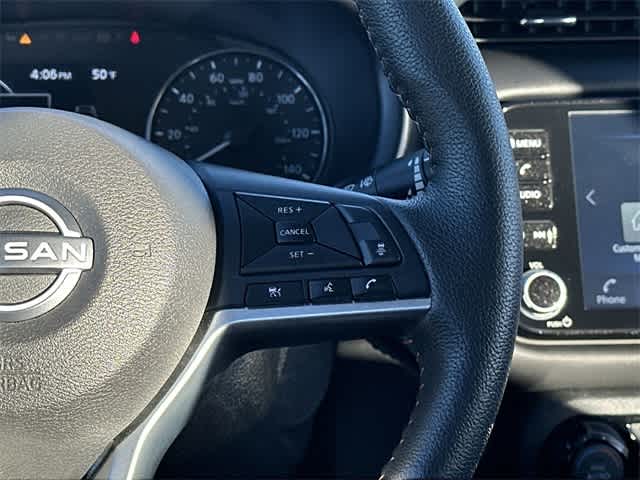 Thumbnail: 2023 Nissan Kicks - 9