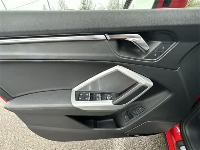 Thumbnail: 2022 Audi Q3 - 18