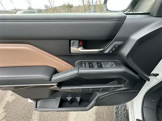 Thumbnail: 2025 Toyota 4Runner - 17