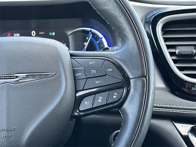 Thumbnail: 2022 Chrysler Pacifica - 9