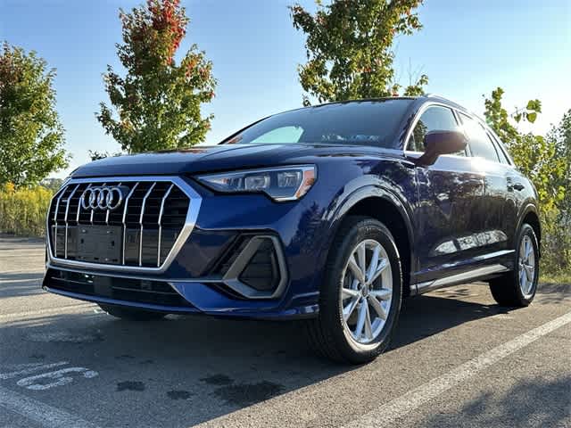 2021 Audi Q3 Premium 32