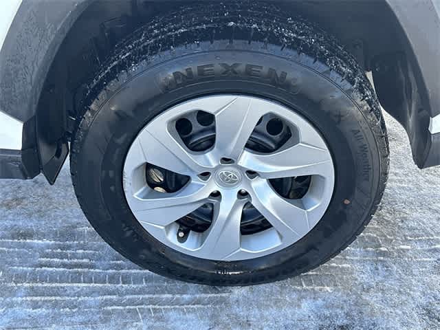 Thumbnail: 2021 Toyota RAV4 - 5