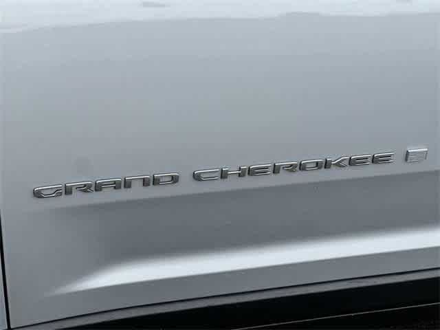 Thumbnail: 2023 Jeep Grand Cherokee - 30