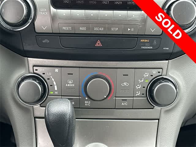 Thumbnail: 2012 Toyota Highlander - 11