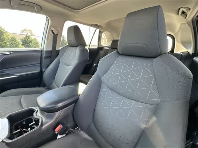 Thumbnail: 2023 Toyota RAV4 - 16