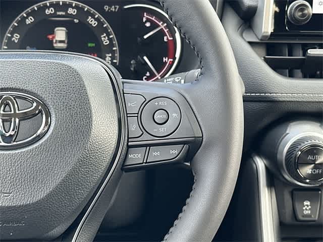 Thumbnail: 2025 Toyota RAV4 - 10