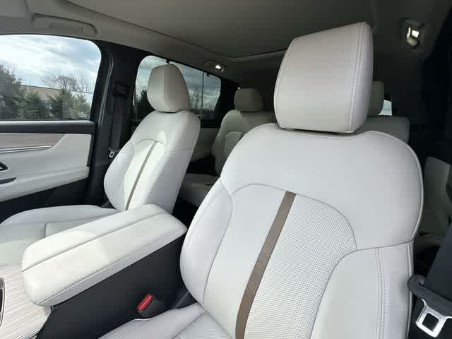 Thumbnail: 2024 Mazda CX-90 - 16