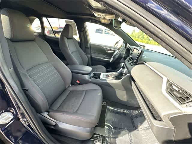 Thumbnail: 2022 Toyota RAV4 - 22