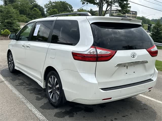 2019 Toyota Sienna SE Premium 22