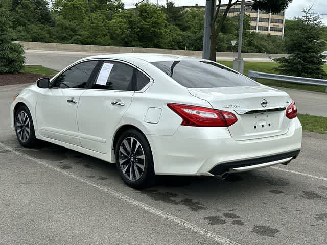 Thumbnail: 2016 Nissan Altima - 33
