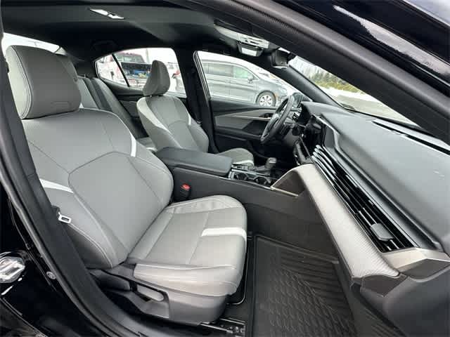 Thumbnail: 2025 Toyota Camry - 21