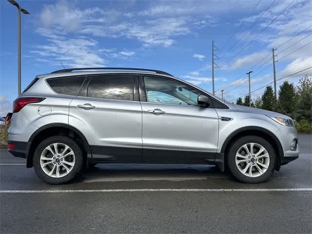 Thumbnail: 2019 Ford Escape - 3
