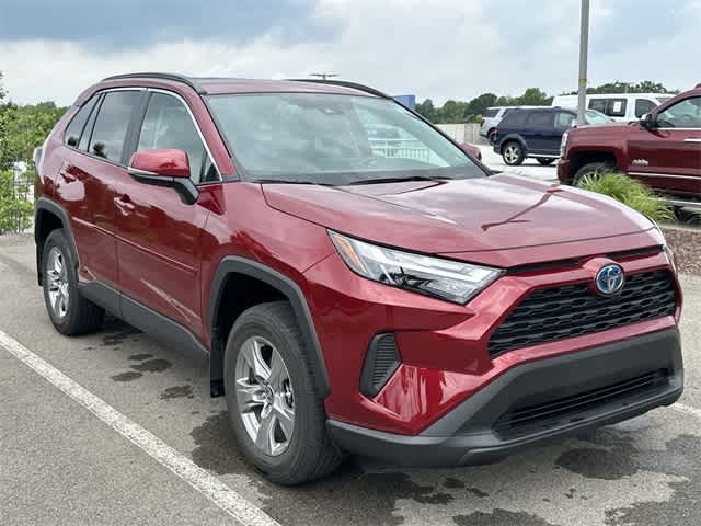 2022 Toyota RAV4 XLE 21